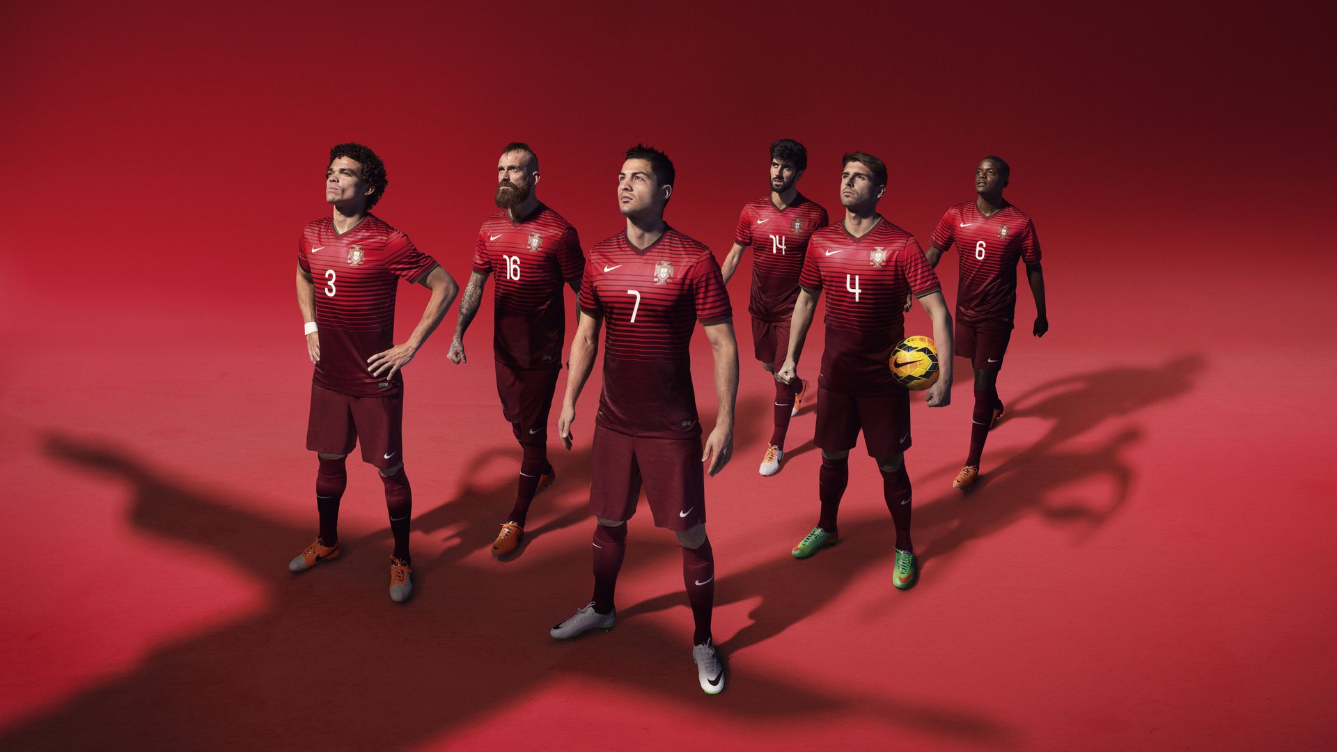 如何看待中国足球在中超联赛中的惨败,中超国足分析